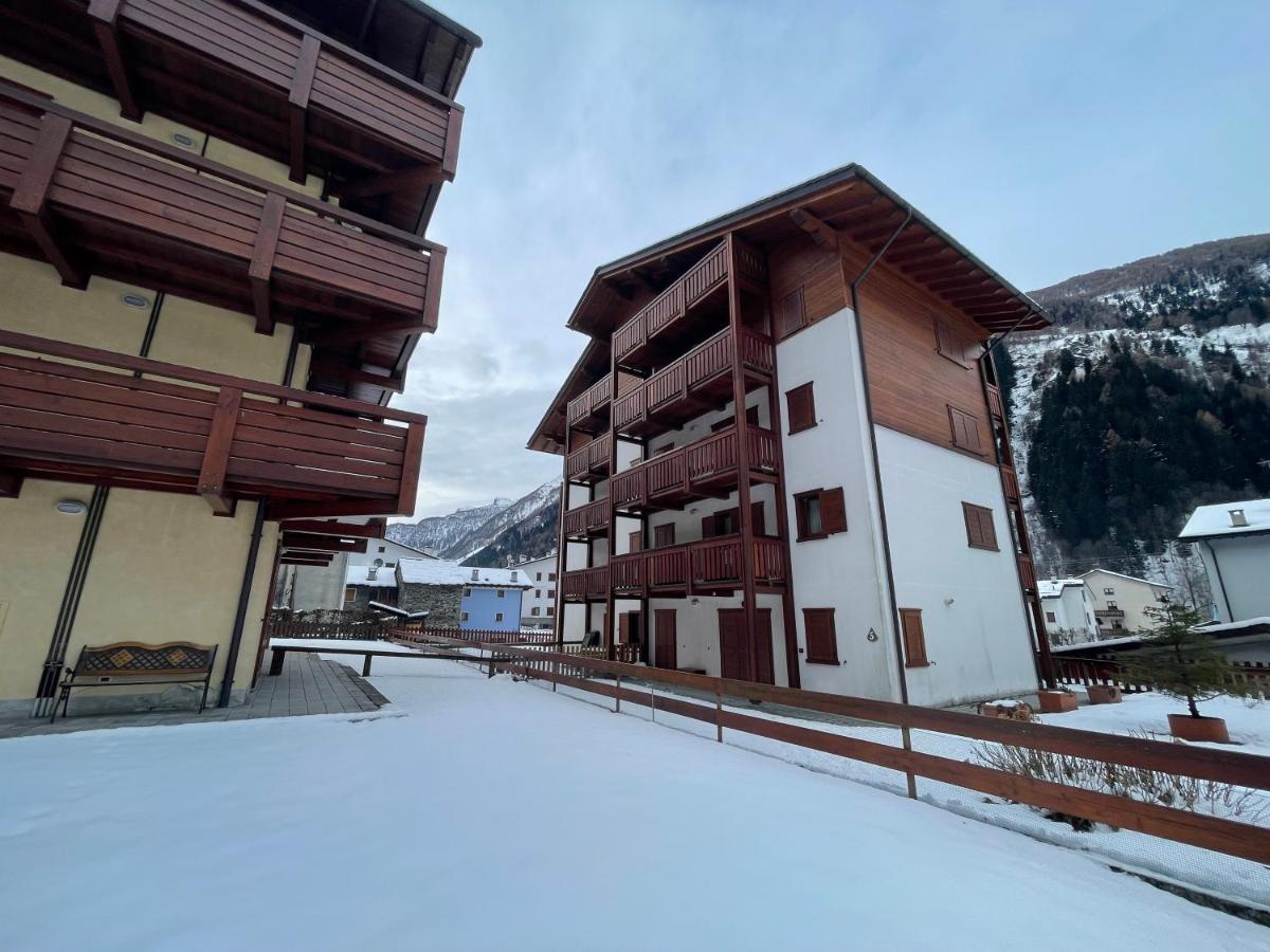 Il Cervo Mountain Apartment Campodolcino Exterior foto